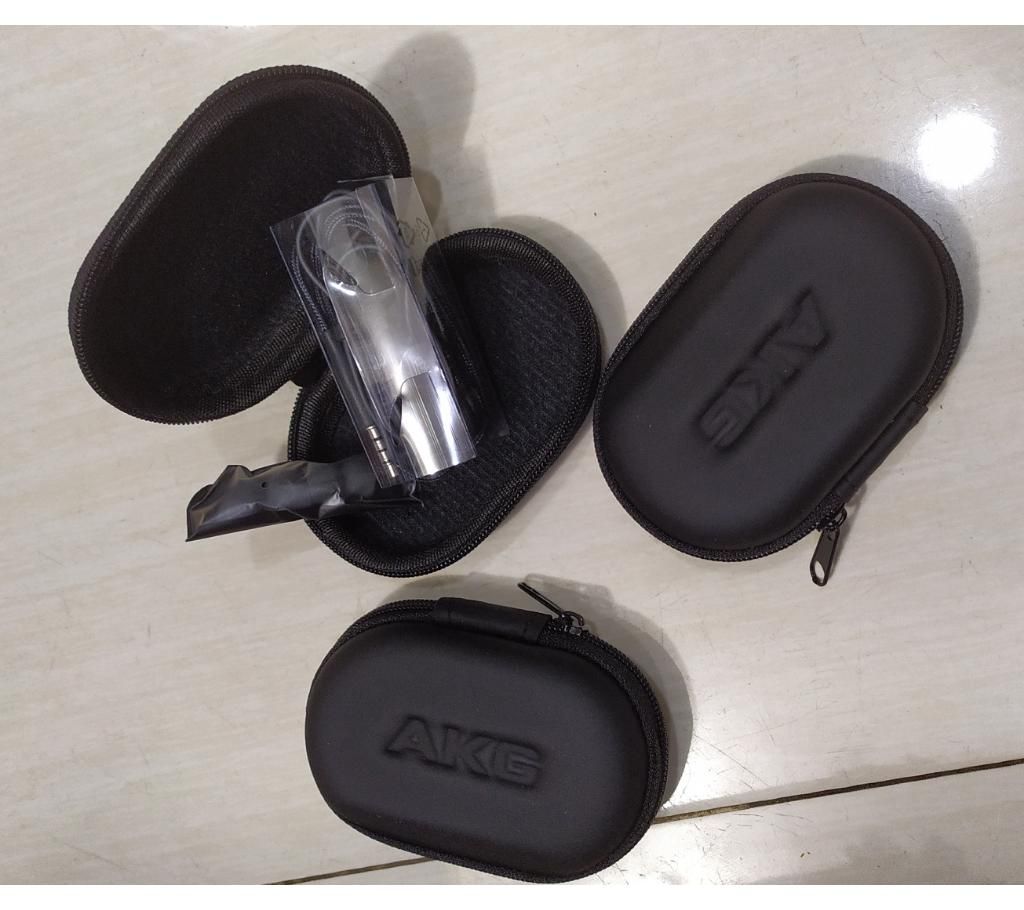 AKG Wired  earphone -1pcs