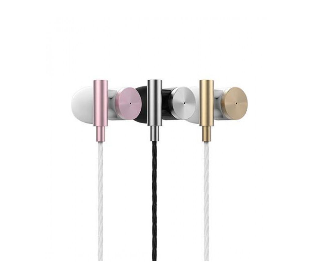 RM-530 IN-EAR EARPHONE