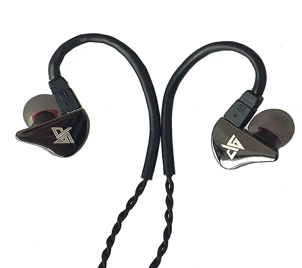 R8 In-Ear Headphone - Black