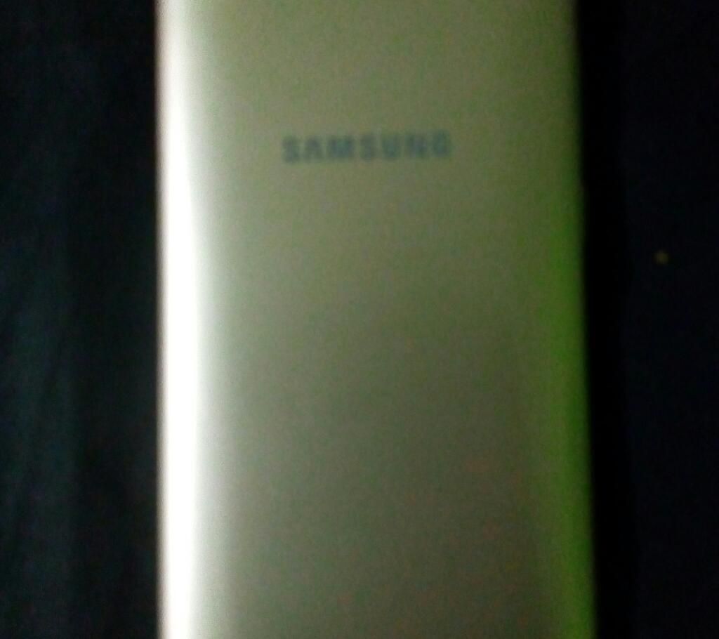 Samsung Galaxy j7 prime