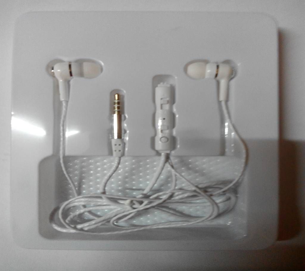 A8 Universal Mobile Earphone