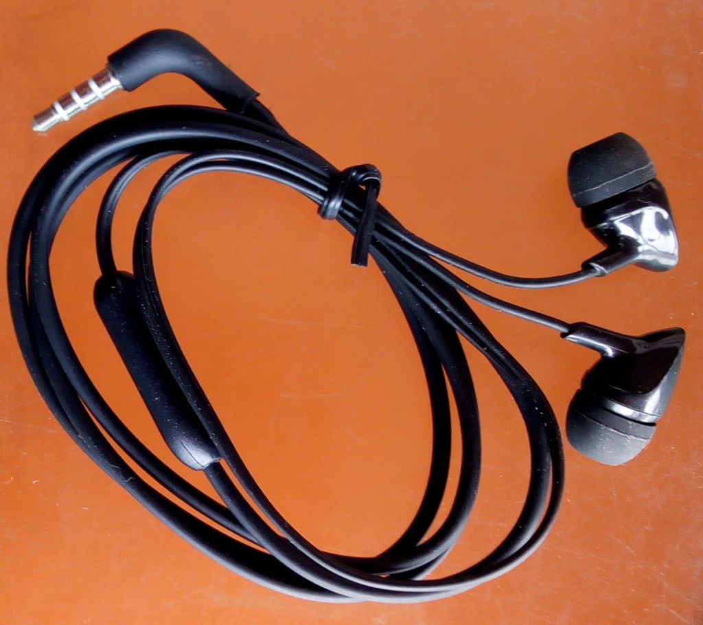 Headphone Full Bass Quality
