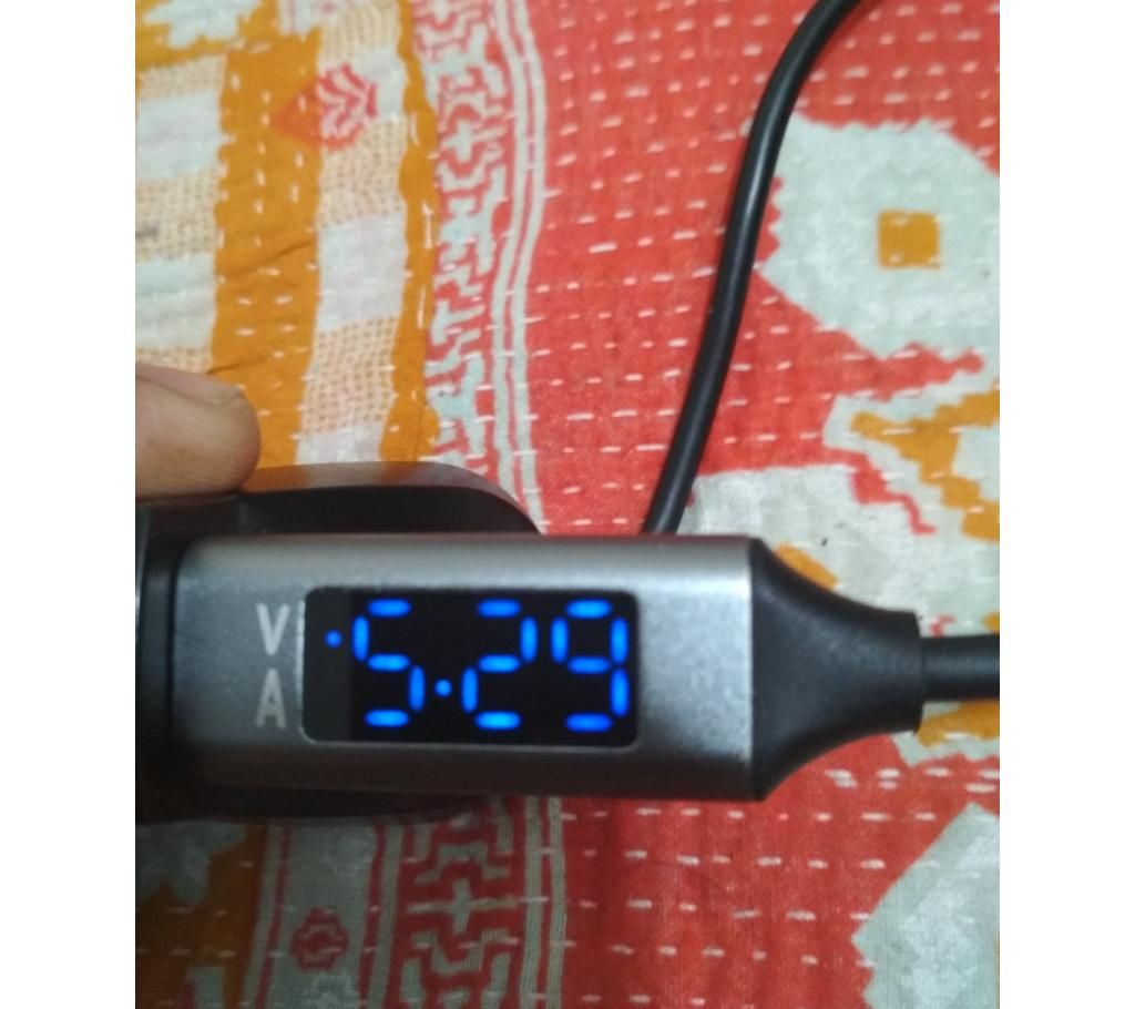 Voltage and amp shown data cable