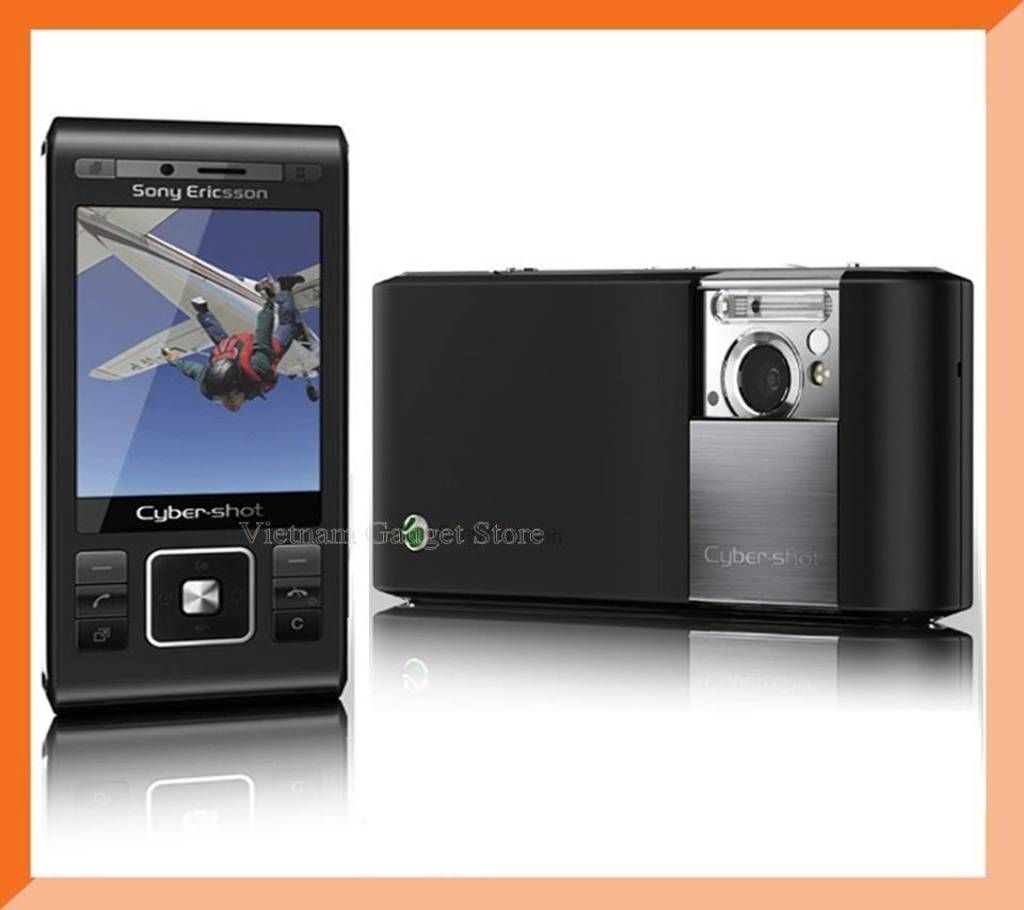 Sony Ericsson C905 CyberShot phone 