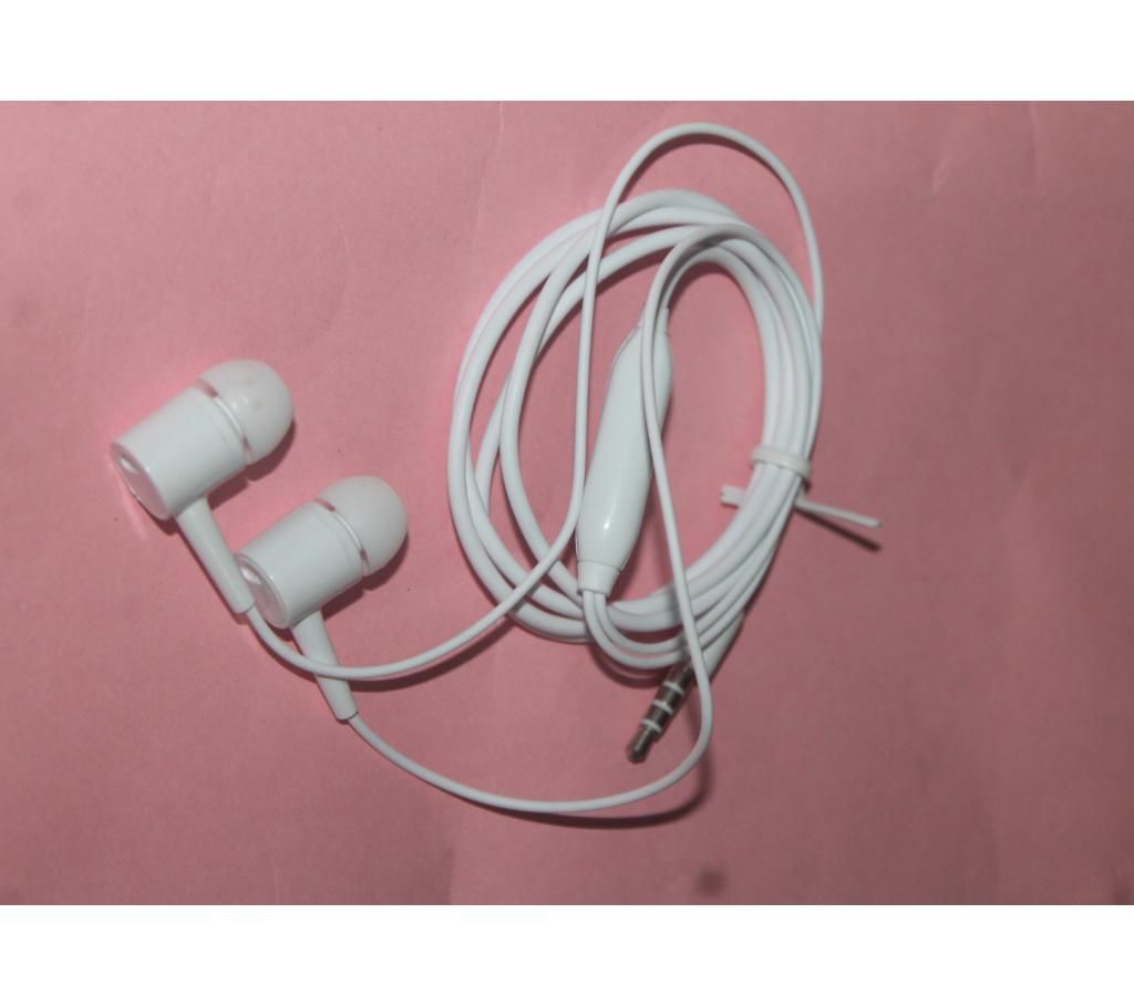 D21 music earphone white colour