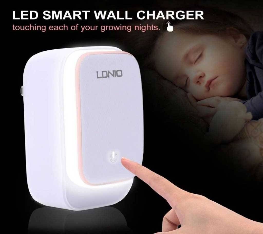 LDNIO LED Touch Lamp With 4USB Port Charger