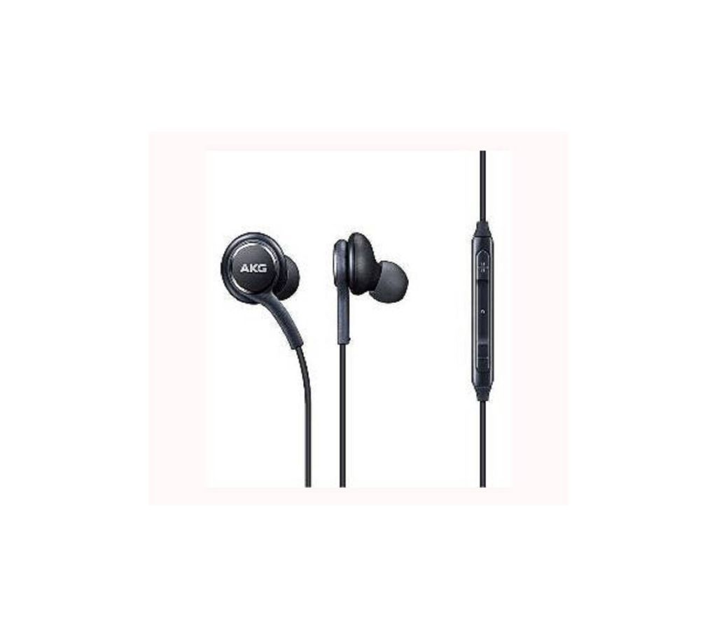 AKG    Super Bass