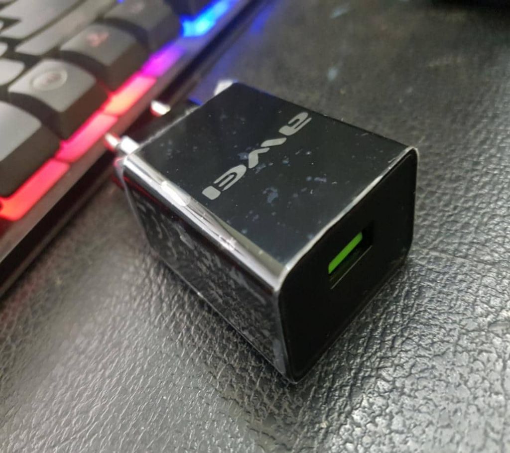 Awei C-820 Original High Pass Qualcomm 3.0 Quick Charge Charger-Black