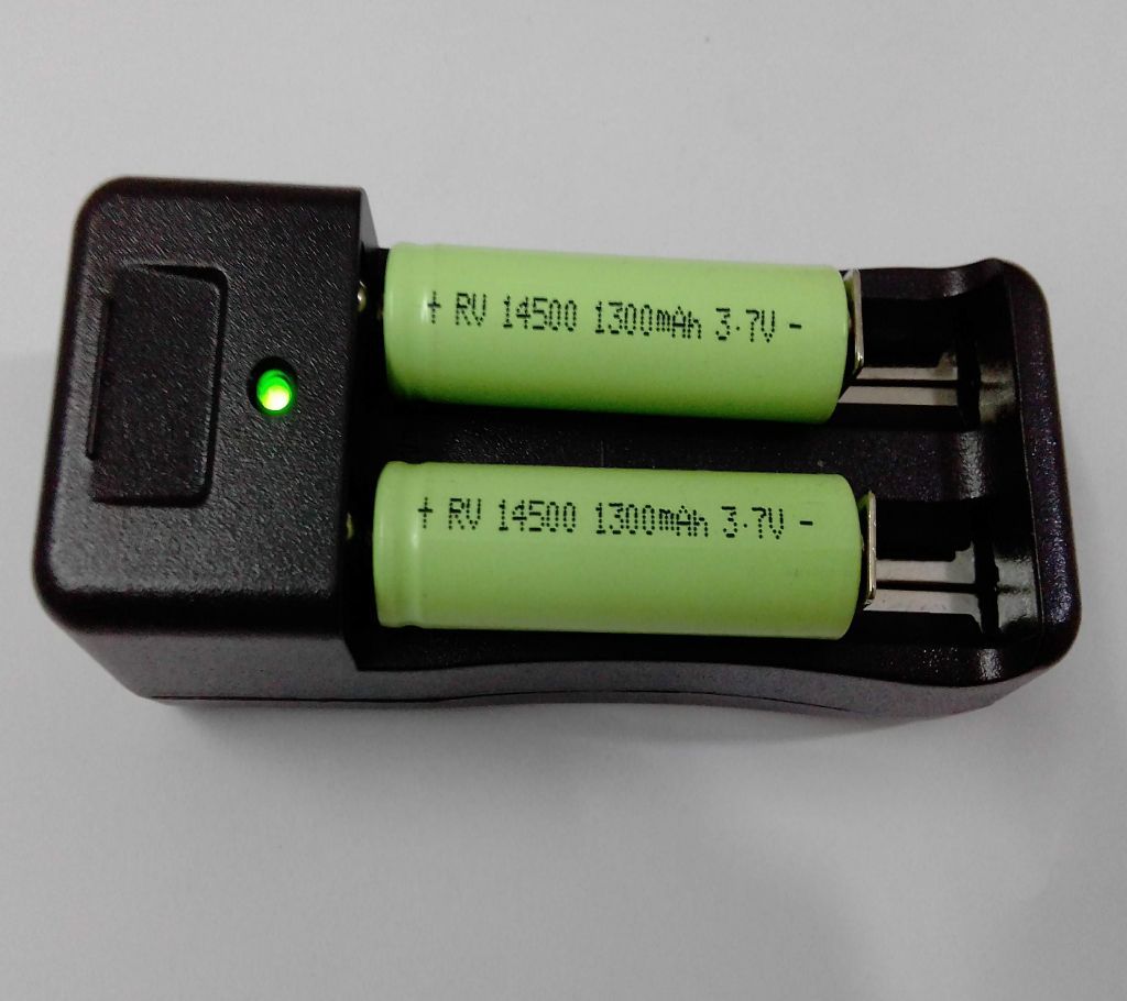 3.7V 1300 mAh 14500 Rechargeable Li-ion Batterie- 1pcs