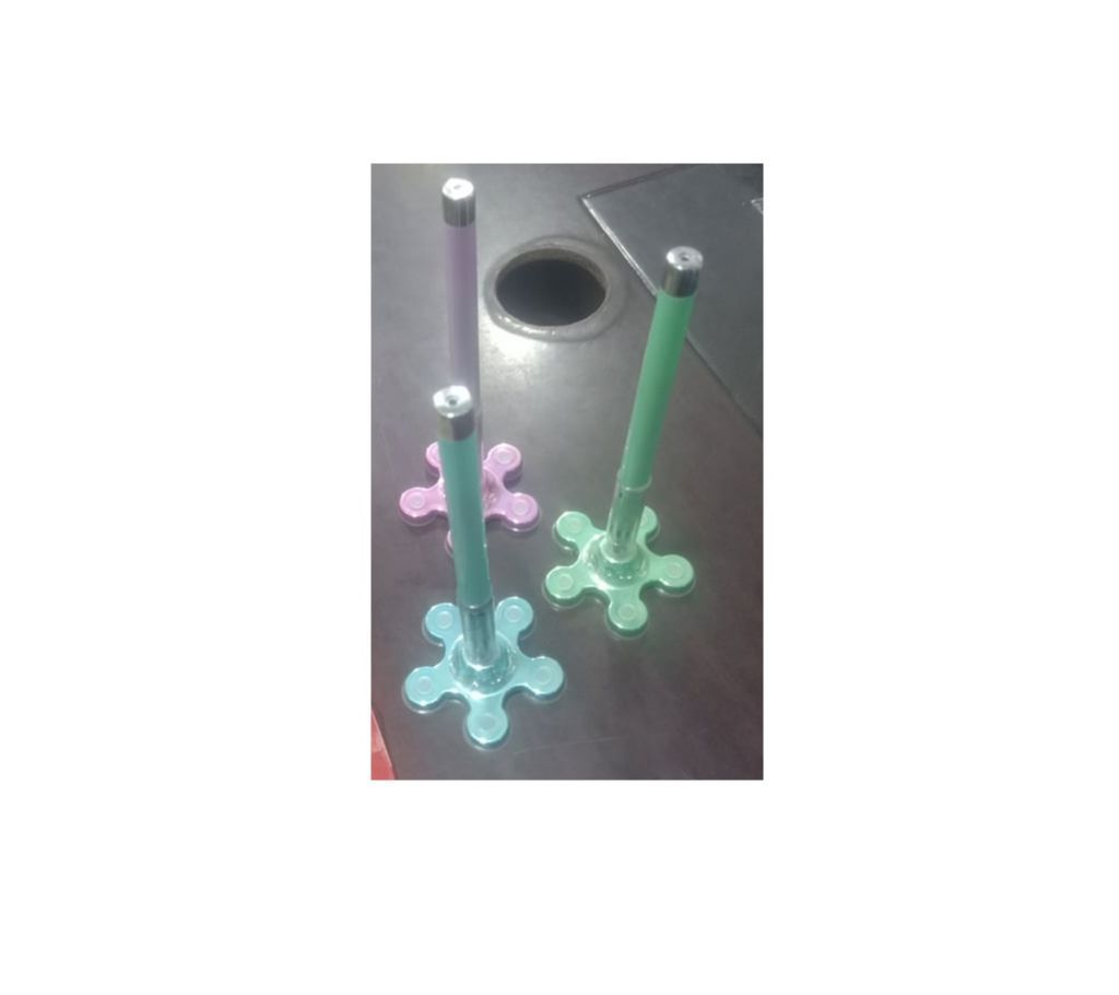 pen holder with mobile stan