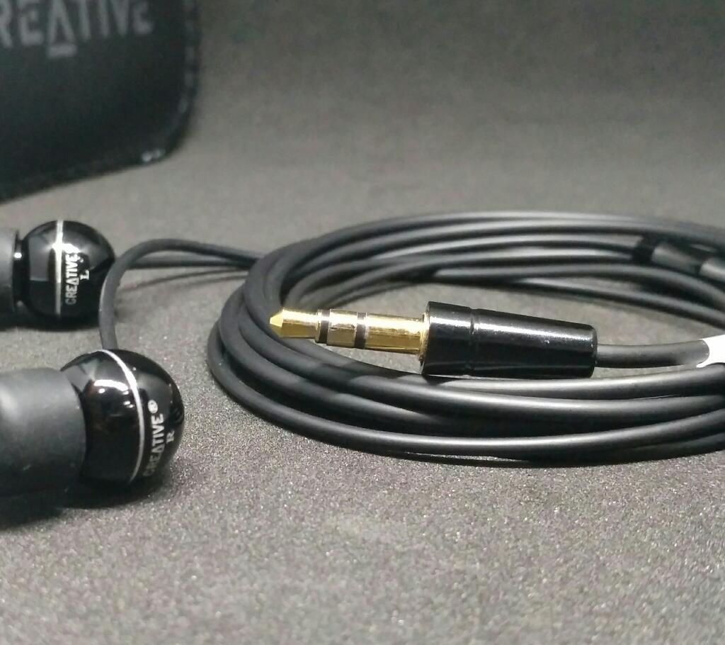 Creative Earphone (cOPY)