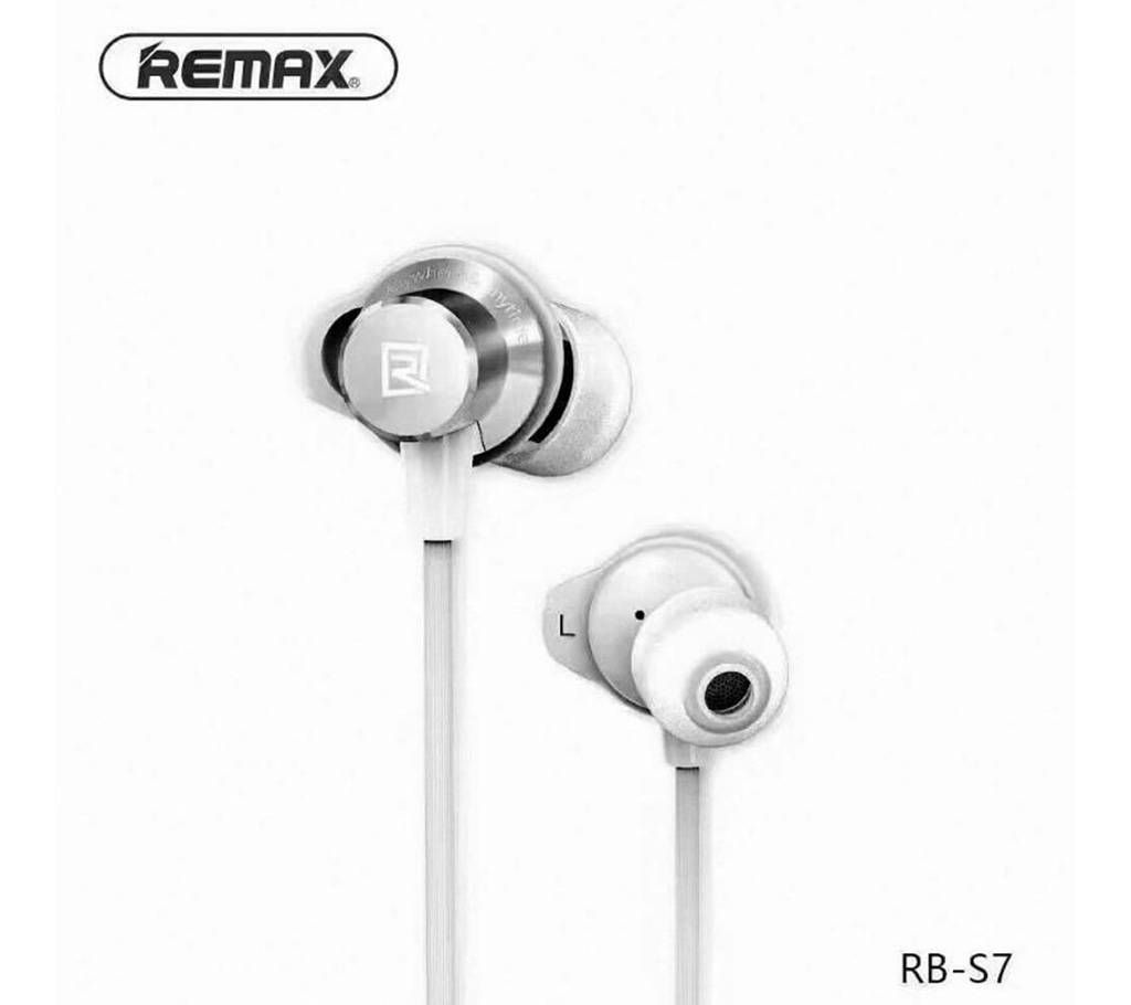 RRMAX RB-S7 Bluetooth earphone 
