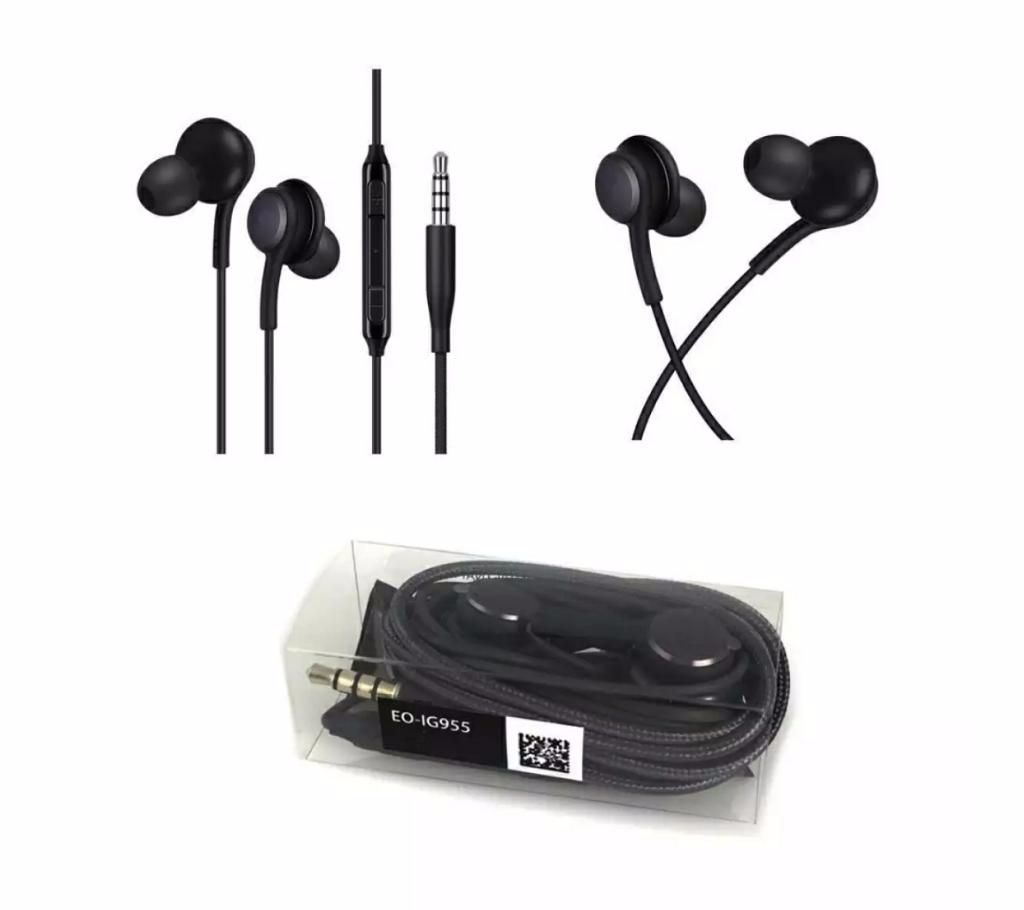 AKG earphones 1