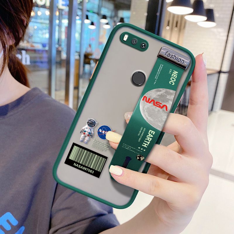 UCUC for Xiaomi Mi A1 Wrist Strap Case Creative Cartoon Astronaut Wristband Printing Cover Shockproof Frosted Phone Case