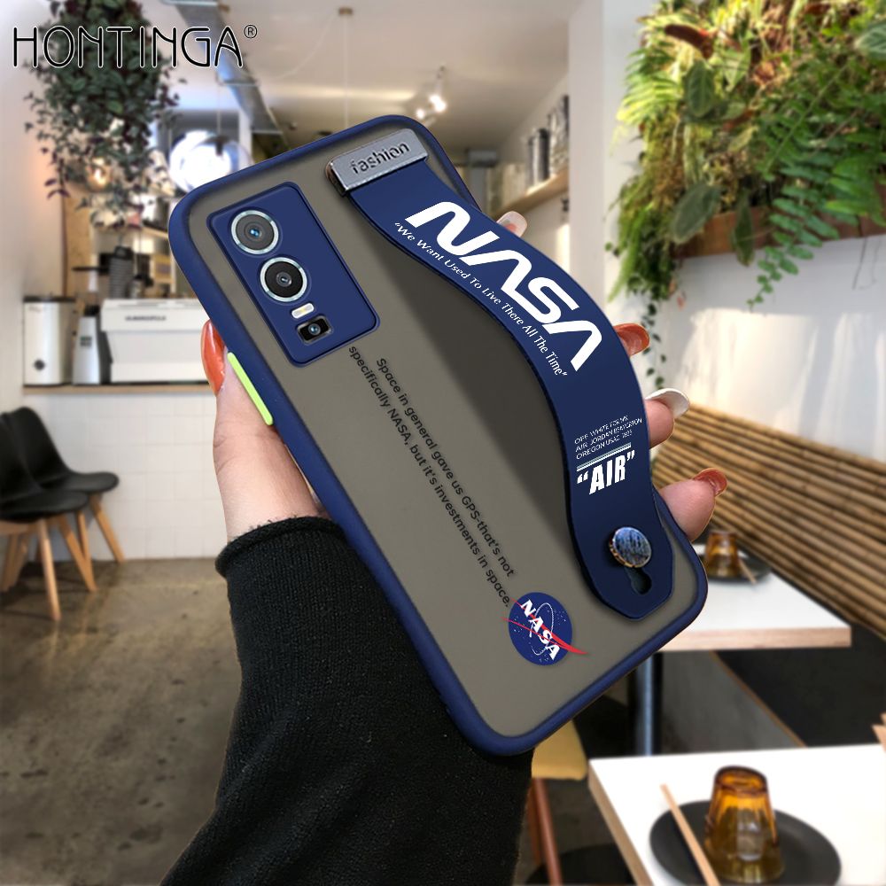 Hontinga for Vivo Y76 5G Back Cover With Wristband Popular Space Astronaut Phone Casee Full Lens Protection Thin Frosted Cases