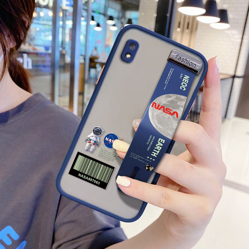 UCUC for Samsung Galaxy A10 Wrist Strap Case Creative Cartoon Astronaut Wristband Printing Cover Shockproof Frosted Phone Case