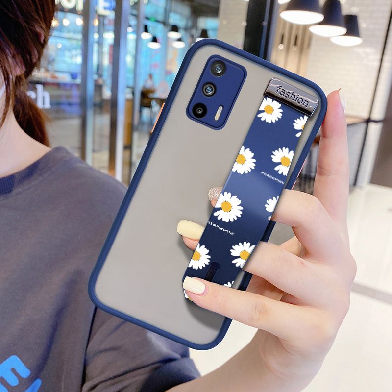 UCUC for Realme GT 5G Wrist Strap Case INS Style Small Fresh Daisies Wristband Printing Cover Shockproof Frosted Phone Case