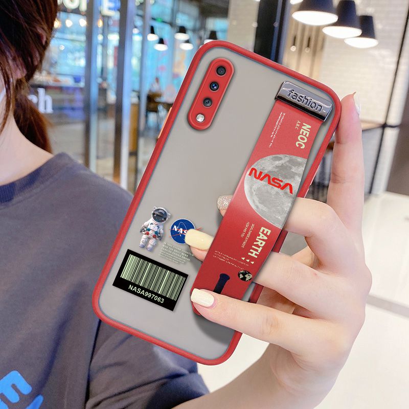 UCUC for Samsung Galaxy A70 Wrist Strap Case Creative Cartoon Astronaut Wristband Printing Cover Shockproof Frosted Phone Case