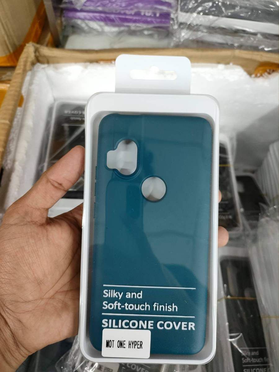 FOR MOTO ONE HYPER Silky And Soft-touch finish SILICONE COVER
