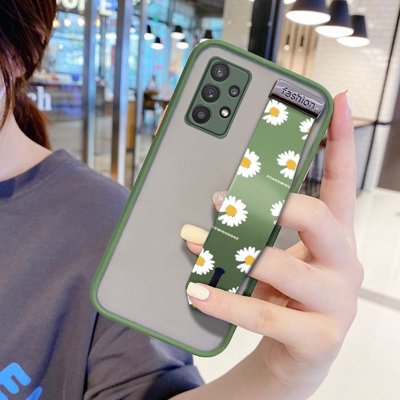 UCUC for Samsung Galaxy A32 5G Wrist Strap Case INS Style Small Fresh Daisies Wristband Printing Cover Shockproof Frosted Phone Case