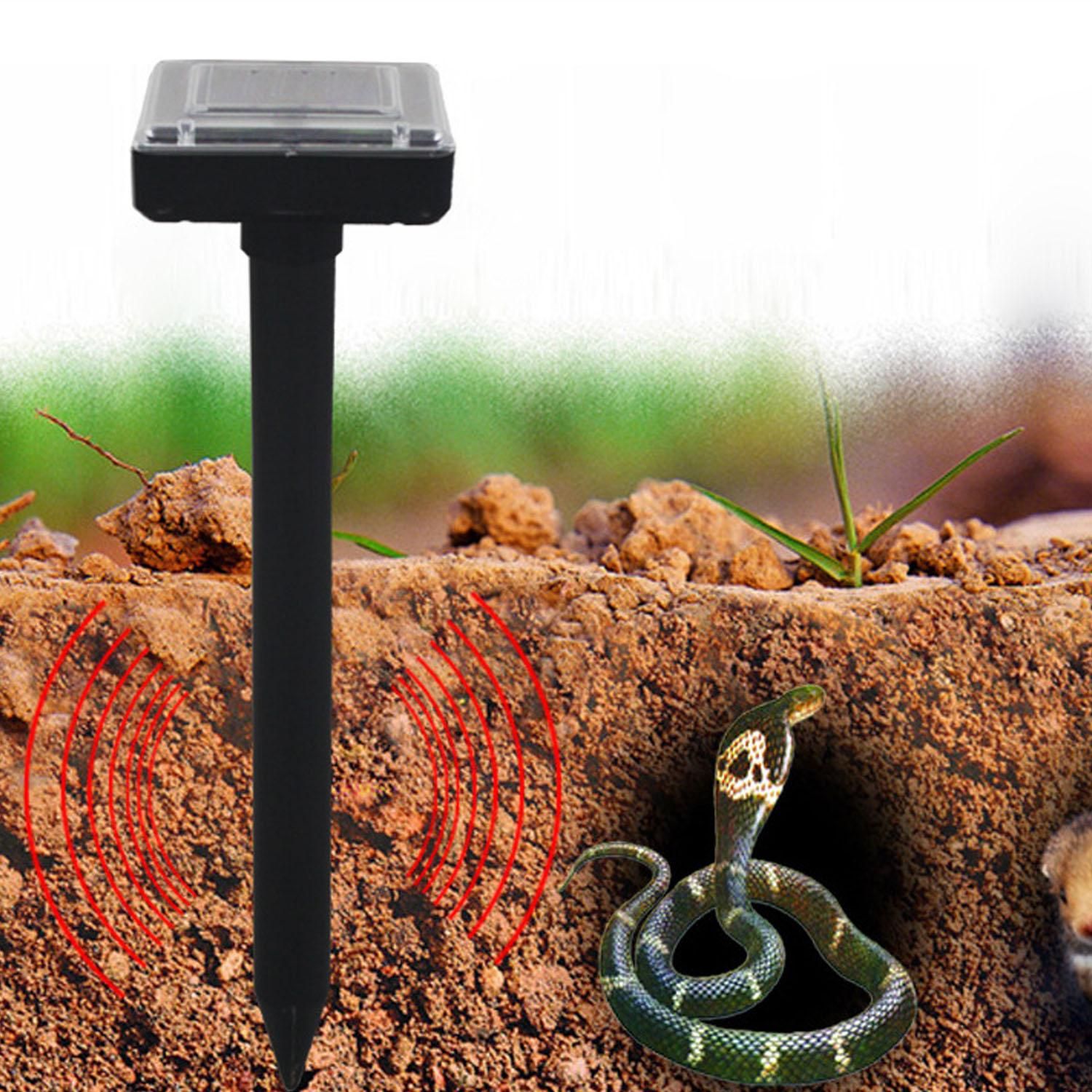 Solar Powered Ultrasonic Rat Mouse Snake Repellent Device Repeller for Outdoor Garden Yard Field Farm(null)
