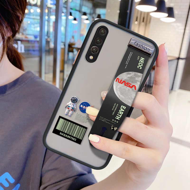 UCUC for Huawei P20 Pro Wrist Strap Case Creative Cartoon Astronaut Wristband Printing Cover Shockproof Frosted Phone Case