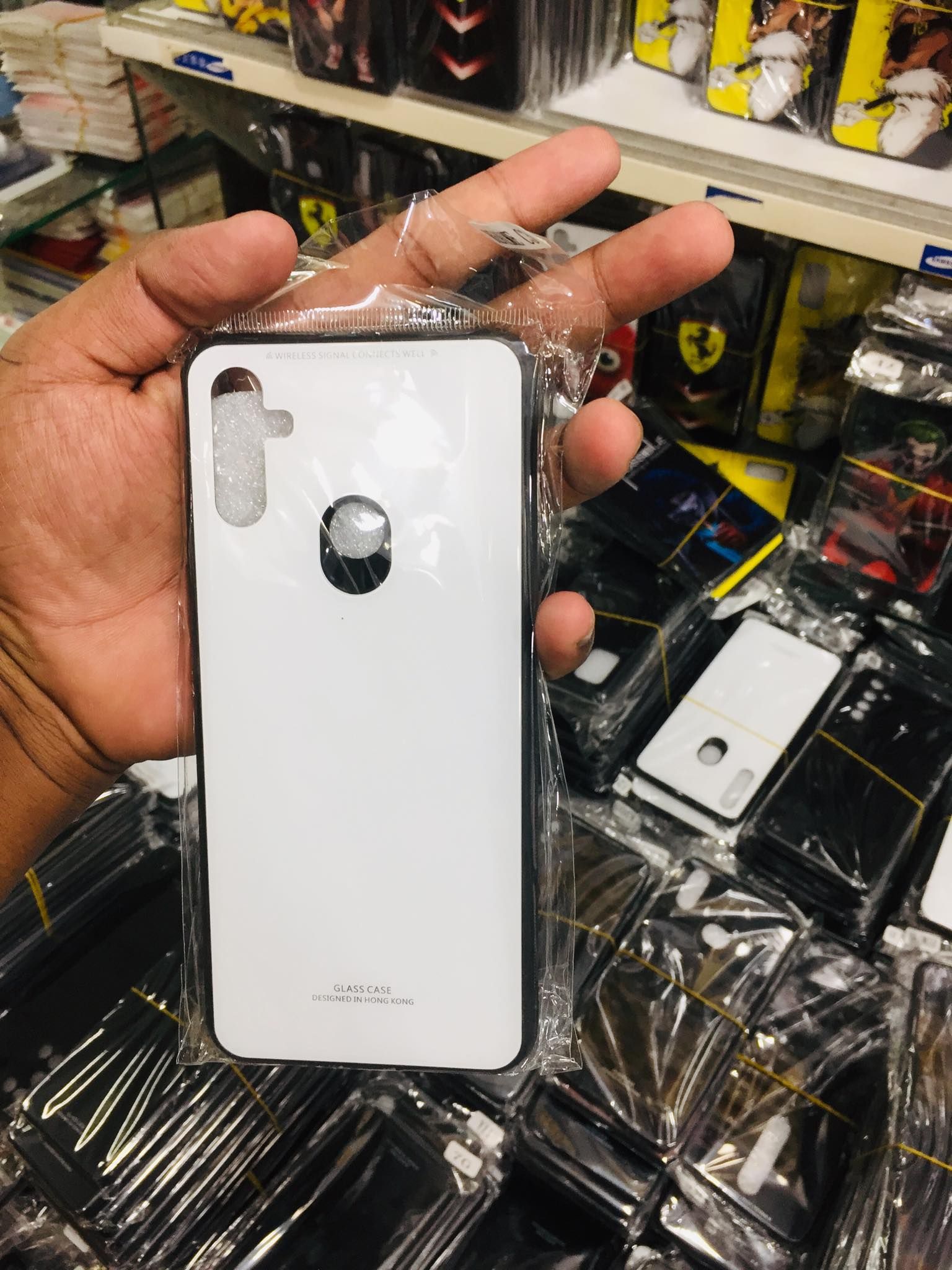Realme C3 Hong Kong Design Scratchproof Premium Tempered Glass Back Cover Case