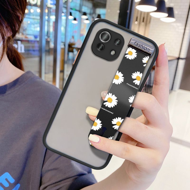 UCUC for Xiaomi Mi 11 Lite Wrist Strap Case INS Style Small Fresh Daisies Wristband Printing Cover Shockproof Frosted Phone Case