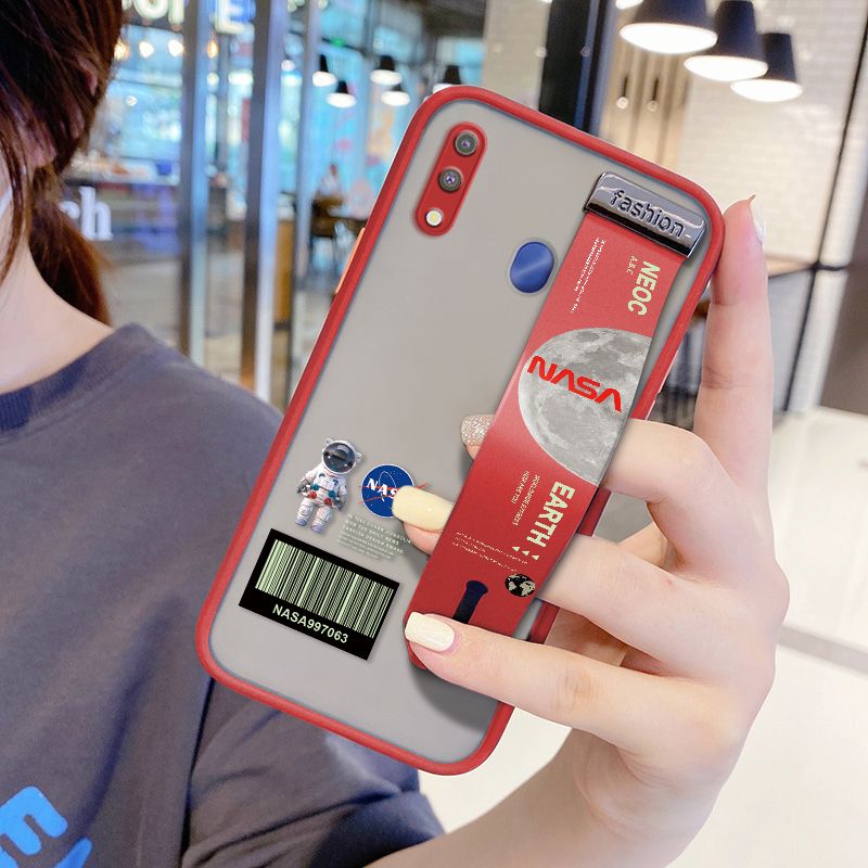 UCUC for Samsung Galaxy M20 Wrist Strap Case Creative Cartoon Astronaut Wristband Printing Cover Shockproof Frosted Phone Case