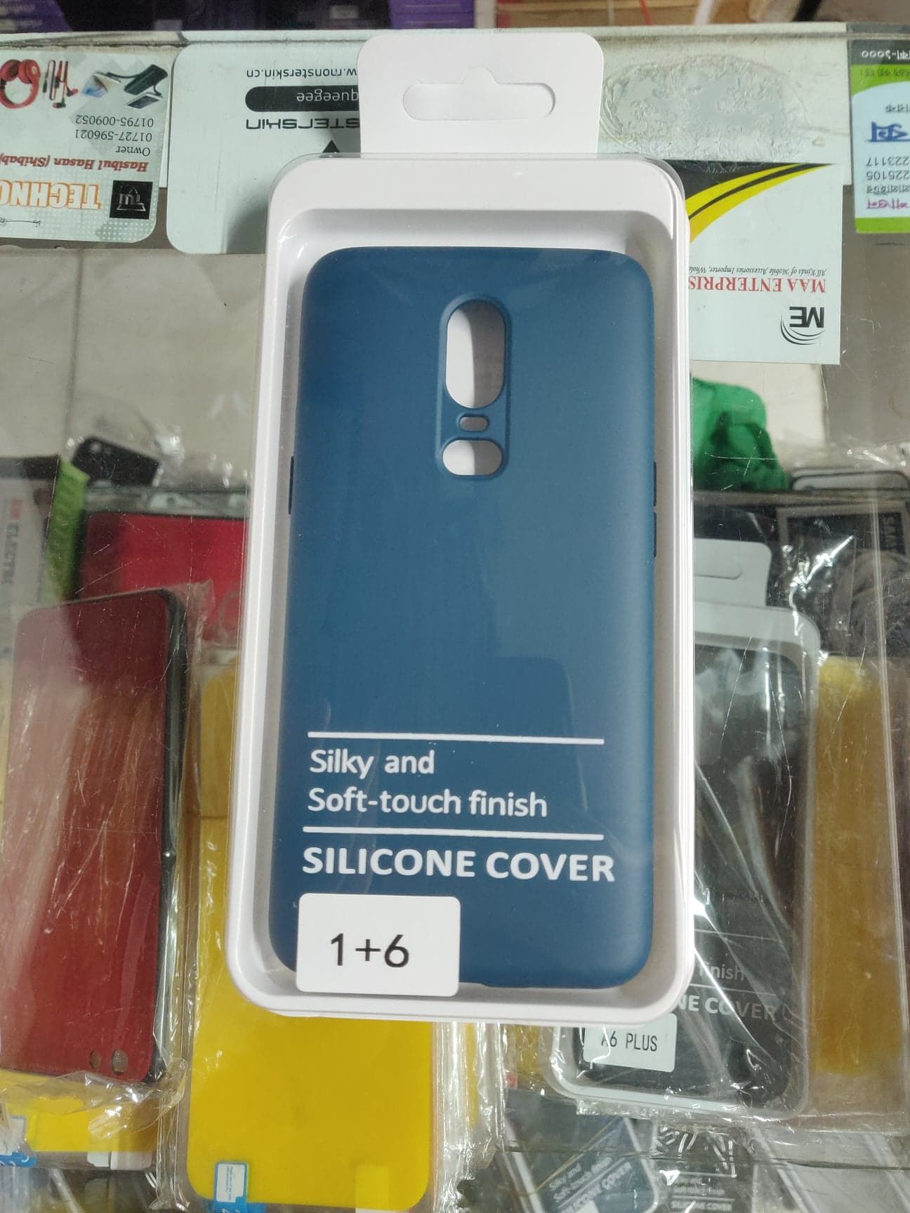 OnePlus 6 Luxury Soft Silicone Shockproof Bumper Protective Premium Back Cover