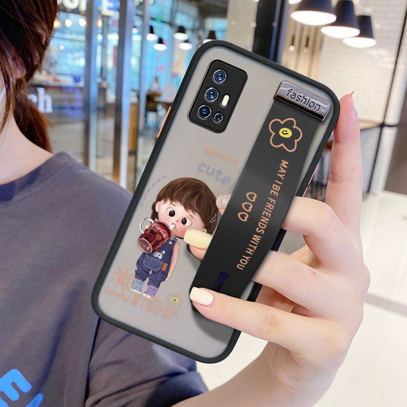 UCUC for Vivo V17 Wrist Strap Case Girl Drinking Cola Wristband Printing Cover Shockproof Ultra Thin Phone Case