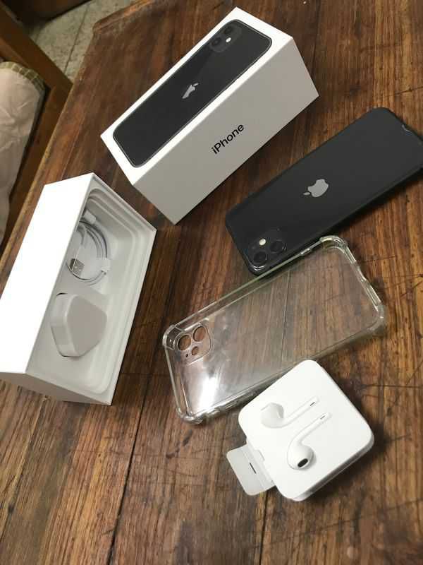 Apple iPhone 11 UK variant with box