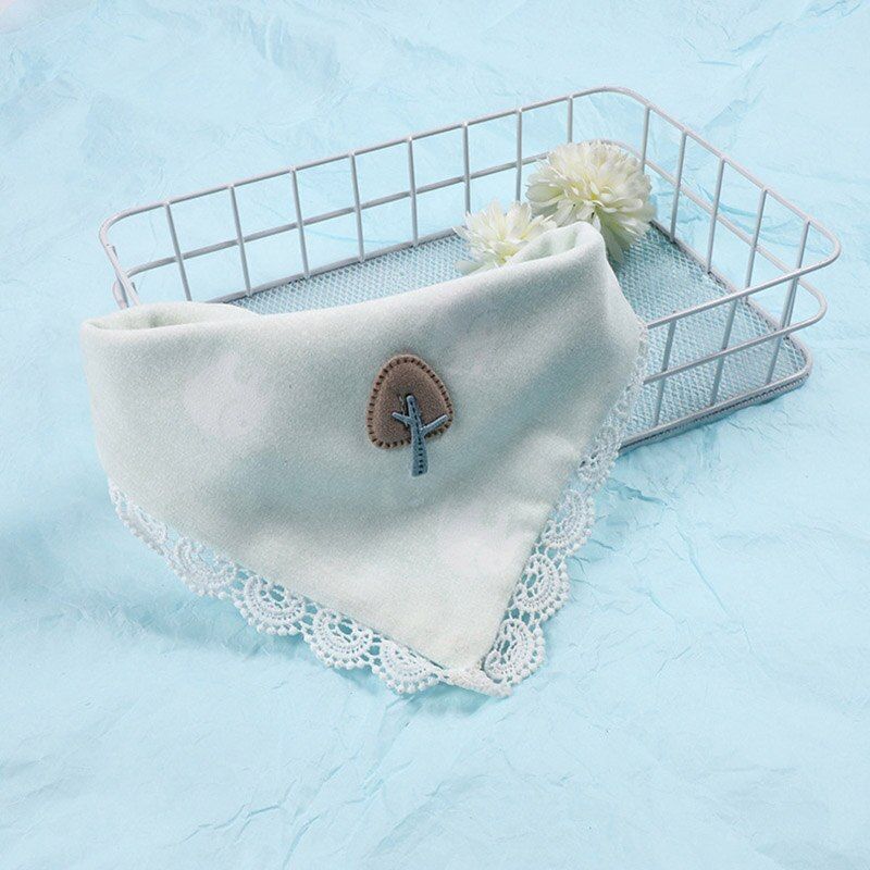 Cute Lace Flower Baby Bibs Soft Cotton Triangle Infant Baby Girl Bibs Bows Kids Toddler Towels Baby Feeding Stuff