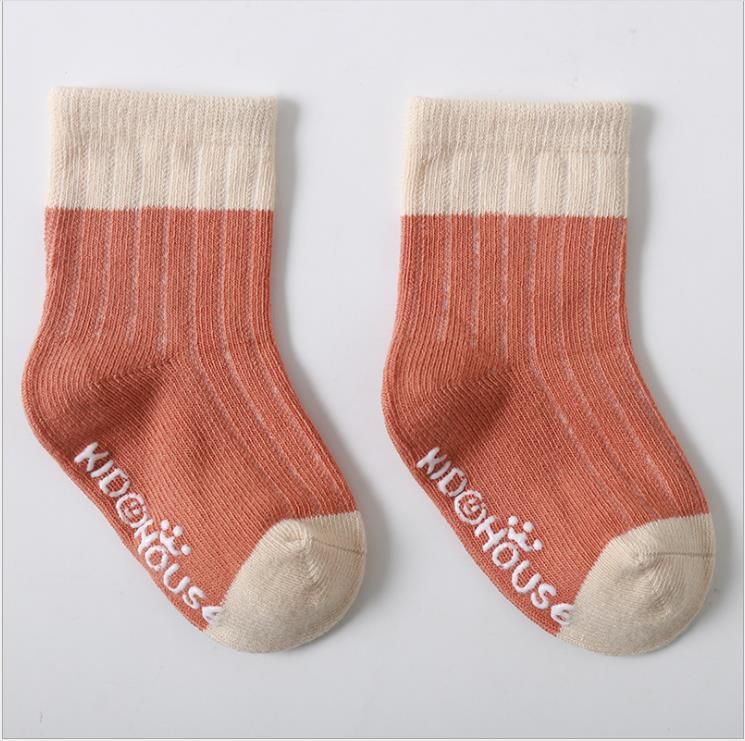 Unisex Color Block Crew Socks, Baby Anti-slip Bottom Mid-calf Length Socks Autumn and Winter Stocking
