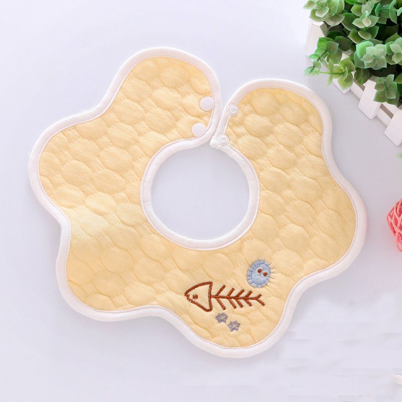 【BestGO】360 ° waterproof bib double snap men and women baby cotton cartoon pattern saliva towel