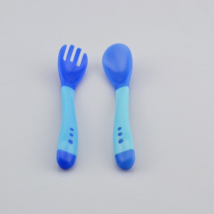 2pc Safety Temperature Sensing Baby Spoon Fork Newborn Flatware Feeding Cucchiaio Morbido Tongue Spoon Children Plastic Spoon