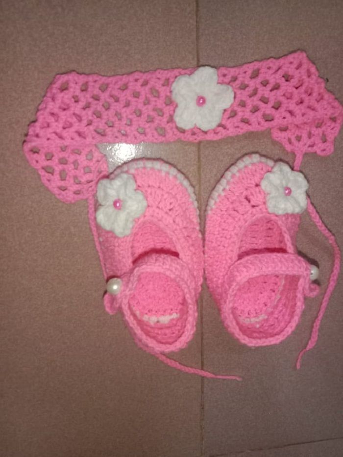 Baby girls fashionable beautiful baby show & hair ben for Exclusive Hand-Made Kushikata