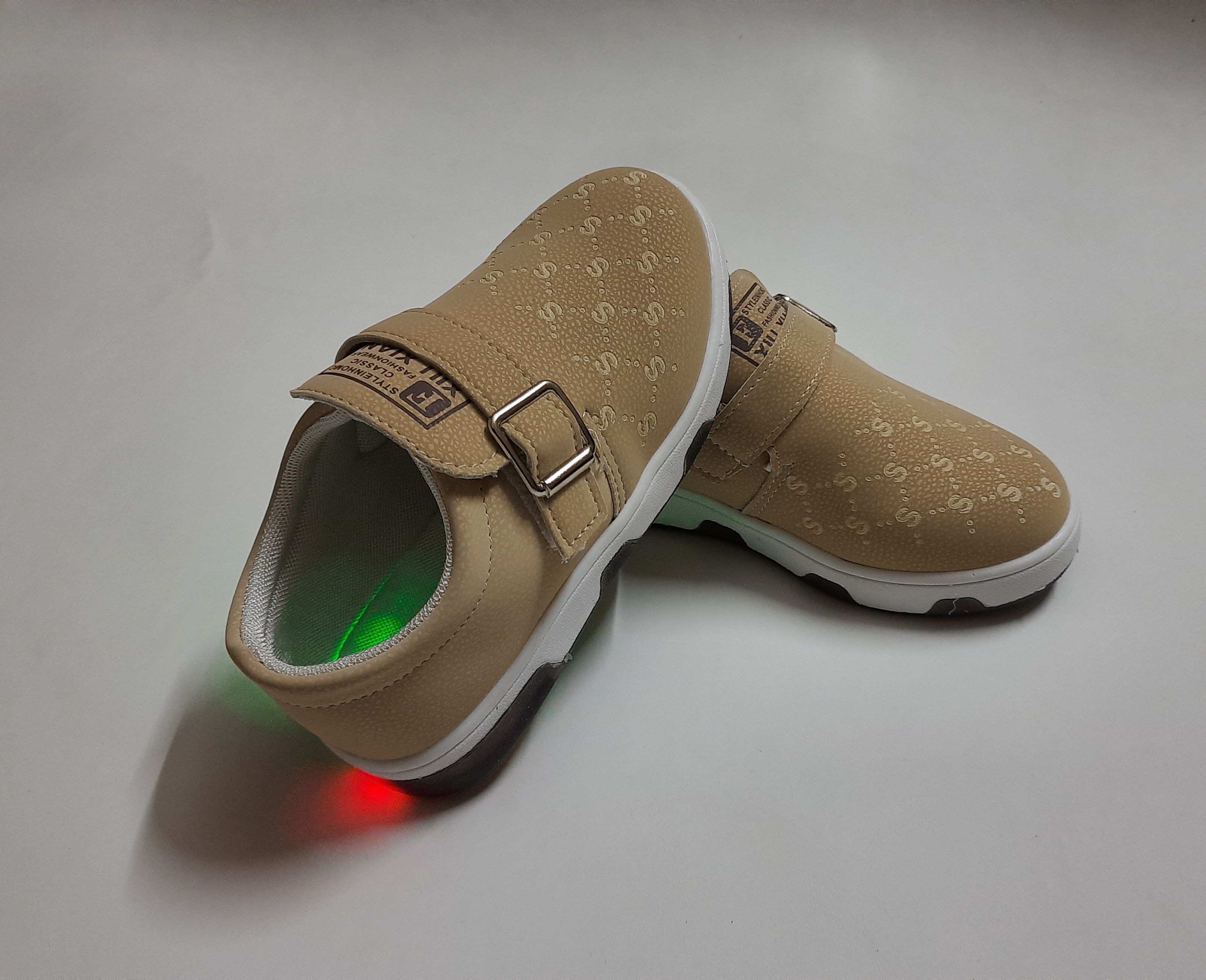 Exclusive China Baby Lighting Shoes LED Flashing