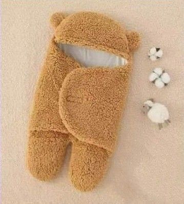 Sleeping bag for newborns with split-legged swaddle for warmth and velvet quilt (0-6 months)