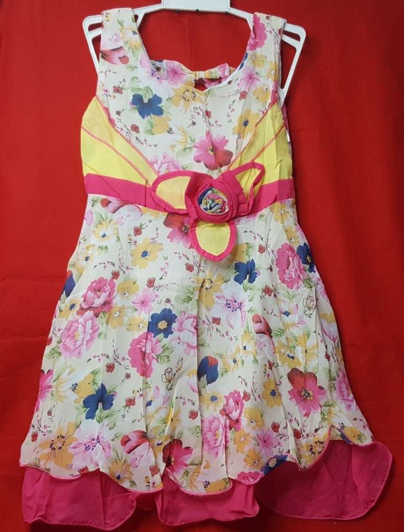 Baby girls frock sleeveless ch46 size 24-27 inch length available