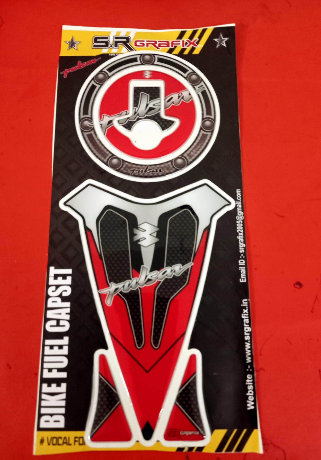 3D New Design Fuel Tank Pad Sticker For Pulsar Motorcycle. Red
