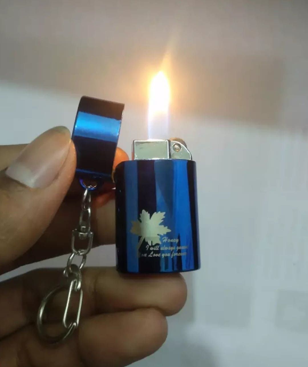 Honest'S Creative Personality Mini Key Chain Metal Lighter