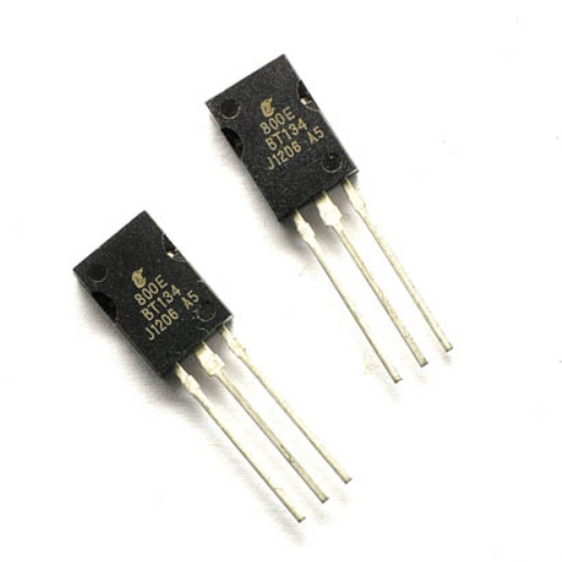 3 pieces - bt134 4a 500v triac / BT136-600E triac