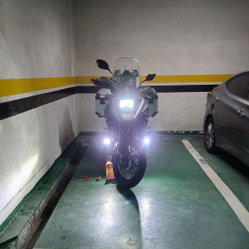 Motorcycle Spotlight Fixing Bracket Fog Lamp Mounting Bracket LED Auxiliary Lamp Bracket for BMW- R1200GS F800GS/F700GS