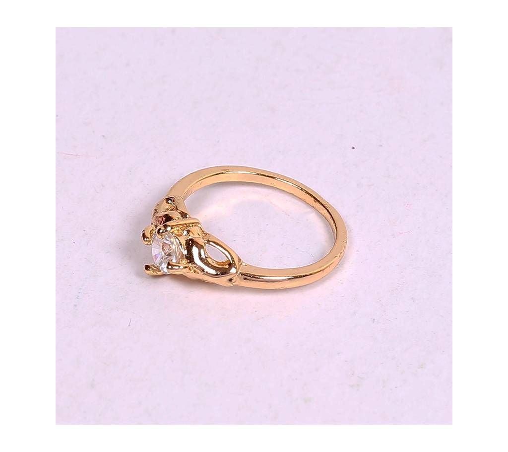 Stone setting Golden Finger Ring