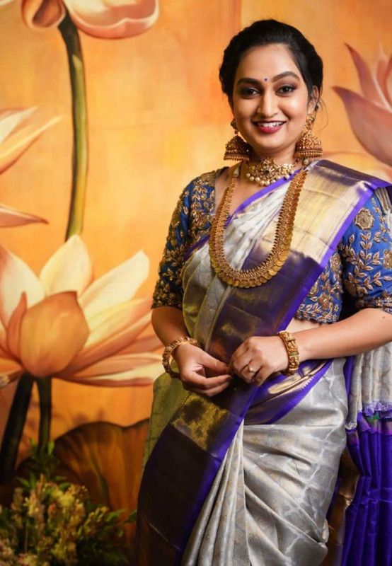 Self Design Banarasi Jacquard Saree  (Grey, Dark Blue)