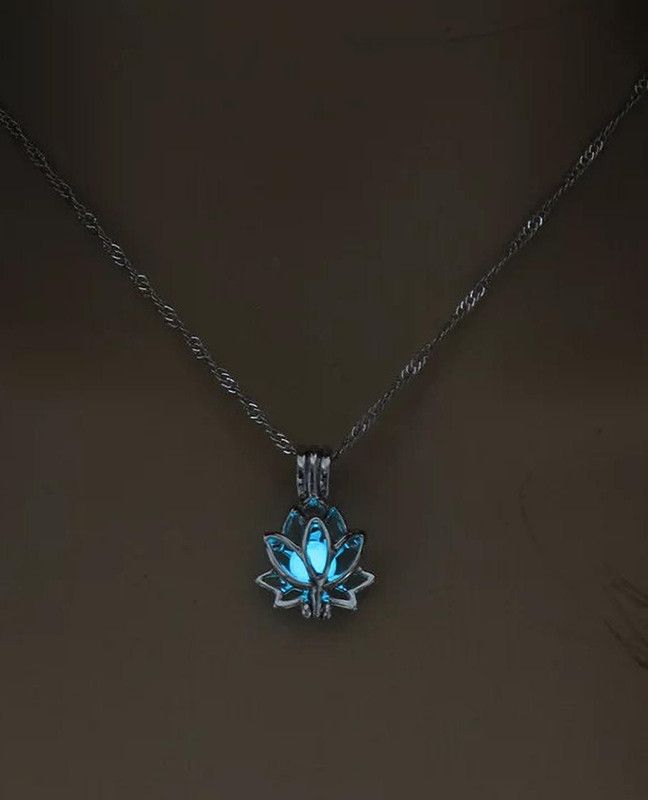 Luminous Necklaces Pendants For Girls & womens Silver Alloy Pendant Set