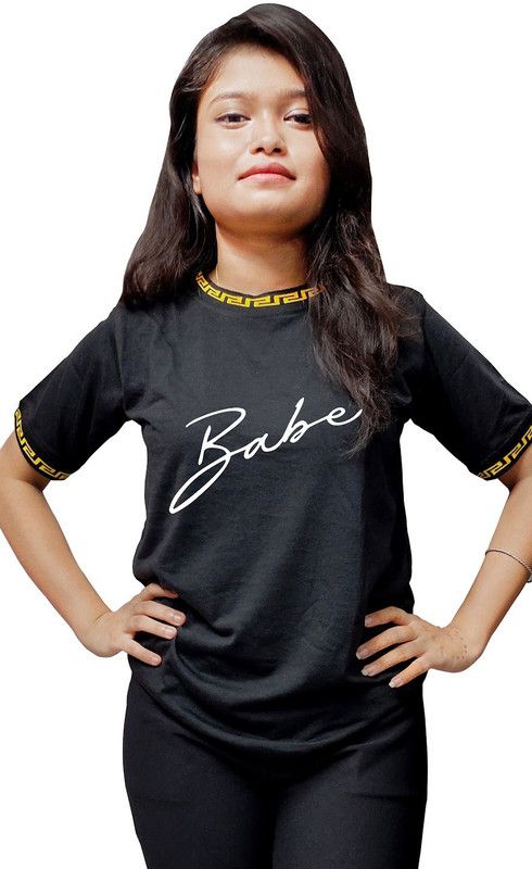 Girls Typography Cotton Blend T Shirt  (Black, Pack of 1)