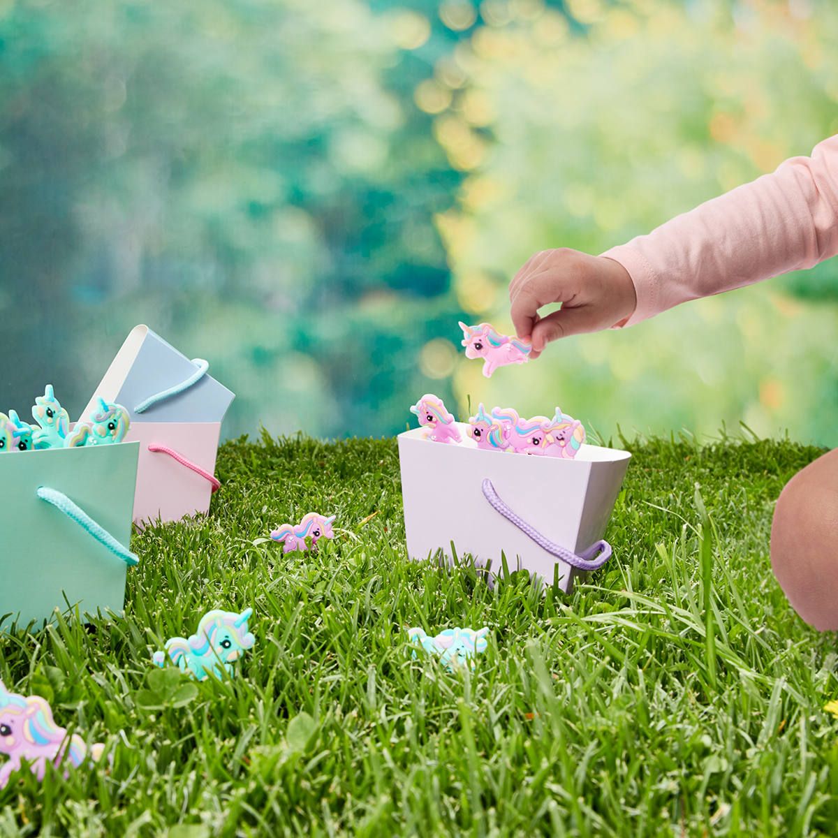 Unicorn Treasure Hunt Party Game