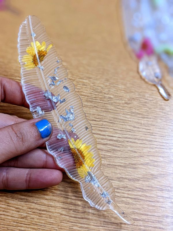 Pastels by Avneet Arora Floral Bookmark 6 N Handmade Resin Bookmark Bookmark  (Floral, Multicolor)